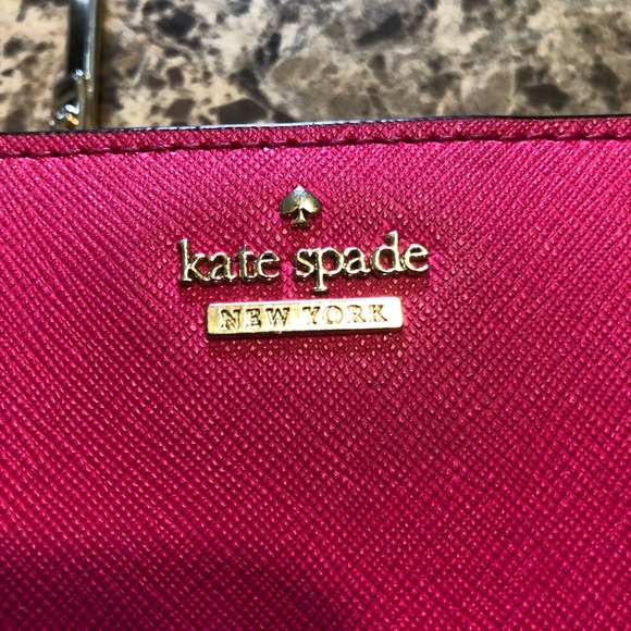 Kate Spade ♠️ Hot Pink Wallet - Like New!!! - Picture 2 of 5